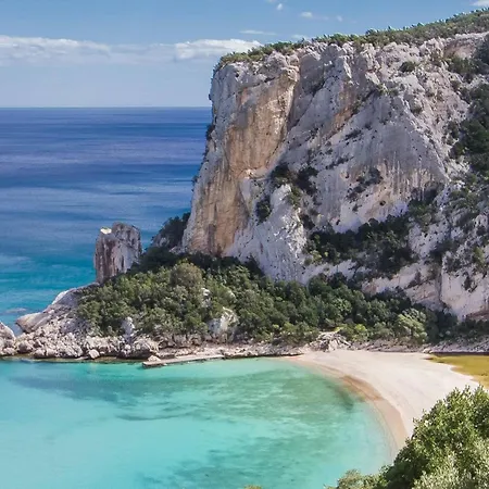 Idyllic Cala Viola Sleeps 2 شقة